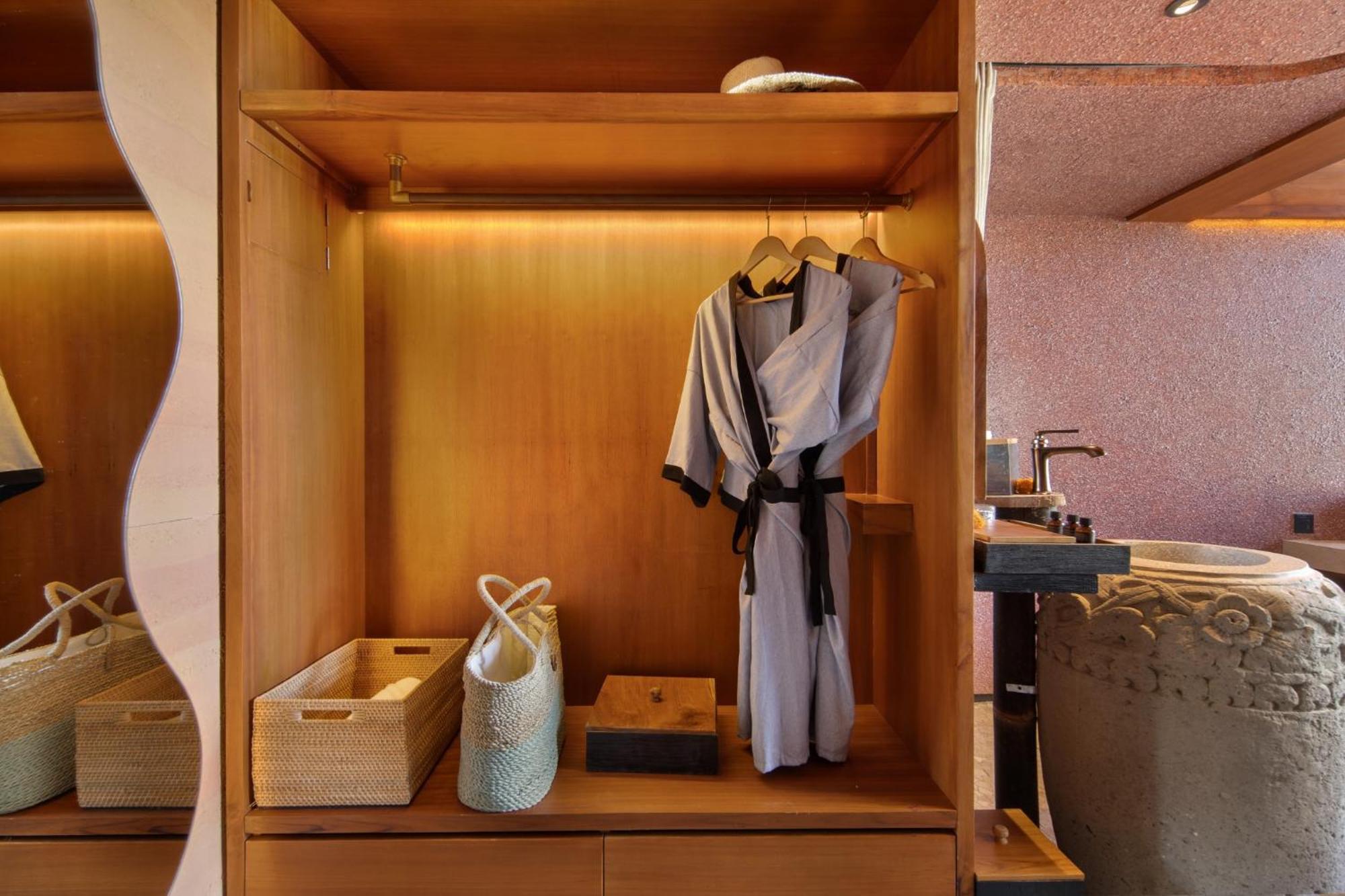 Seascape Luxury Resort & Spa Sanur By Ini Vie Hospitality (Adults Only) Экстерьер фото
